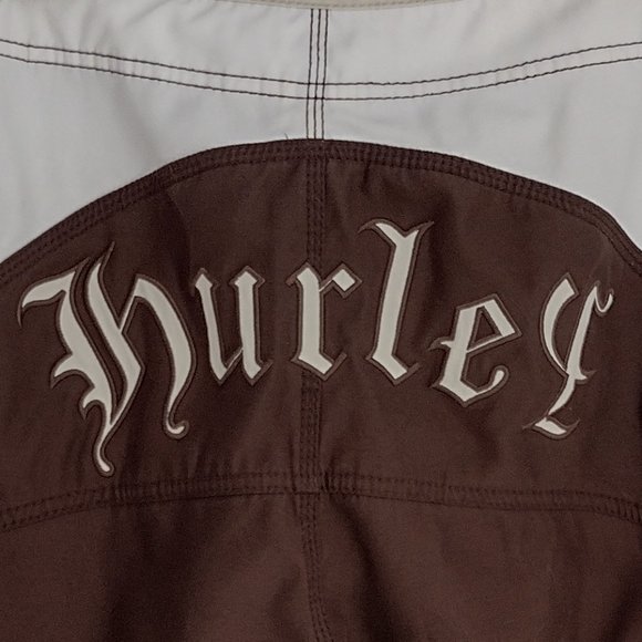 Hurley Embroidered Spell Out (On Back) Side Pocket Brown & White Board Shorts - Picture 2 of 14